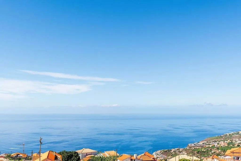 Villa Lunarenzo Seaview, Pool, Ac, Parking Calheta
