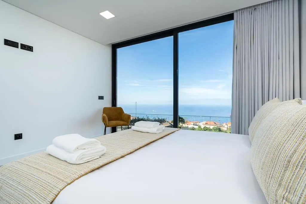 Villa Lunarenzo Seaview, Pool, Ac, Parking Calheta  0*, Calheta (Madeira)