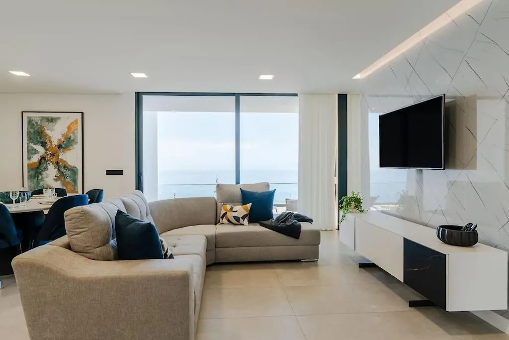 Villa Lunarenzo Seaview, Pool, Ac, Parking Calheta