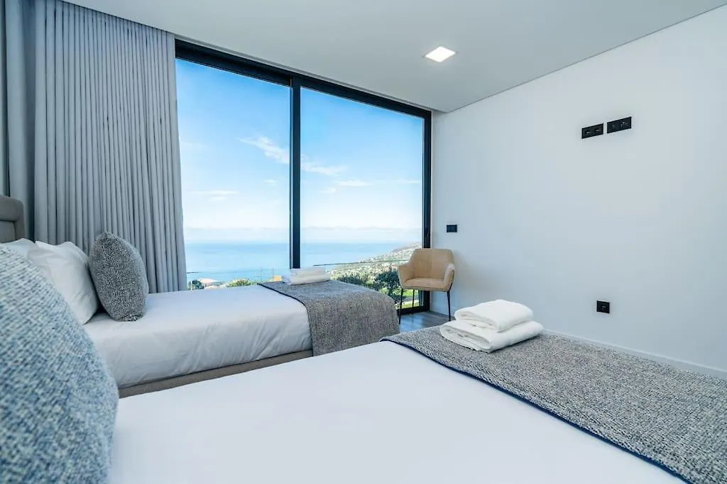 Villa Lunarenzo Seaview, Pool, Ac, Parking Calheta  Portugal