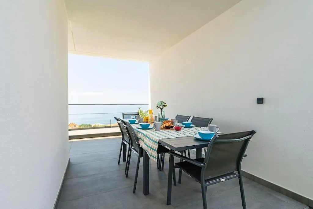 Villa Lunarenzo Seaview, Pool, Ac, Parking Calheta